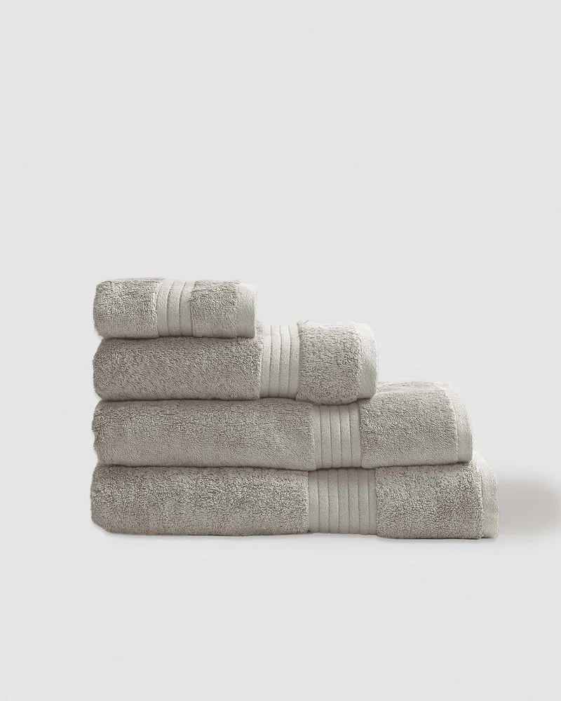 Toalla de baño 700gr/m² cenefa rayas topo