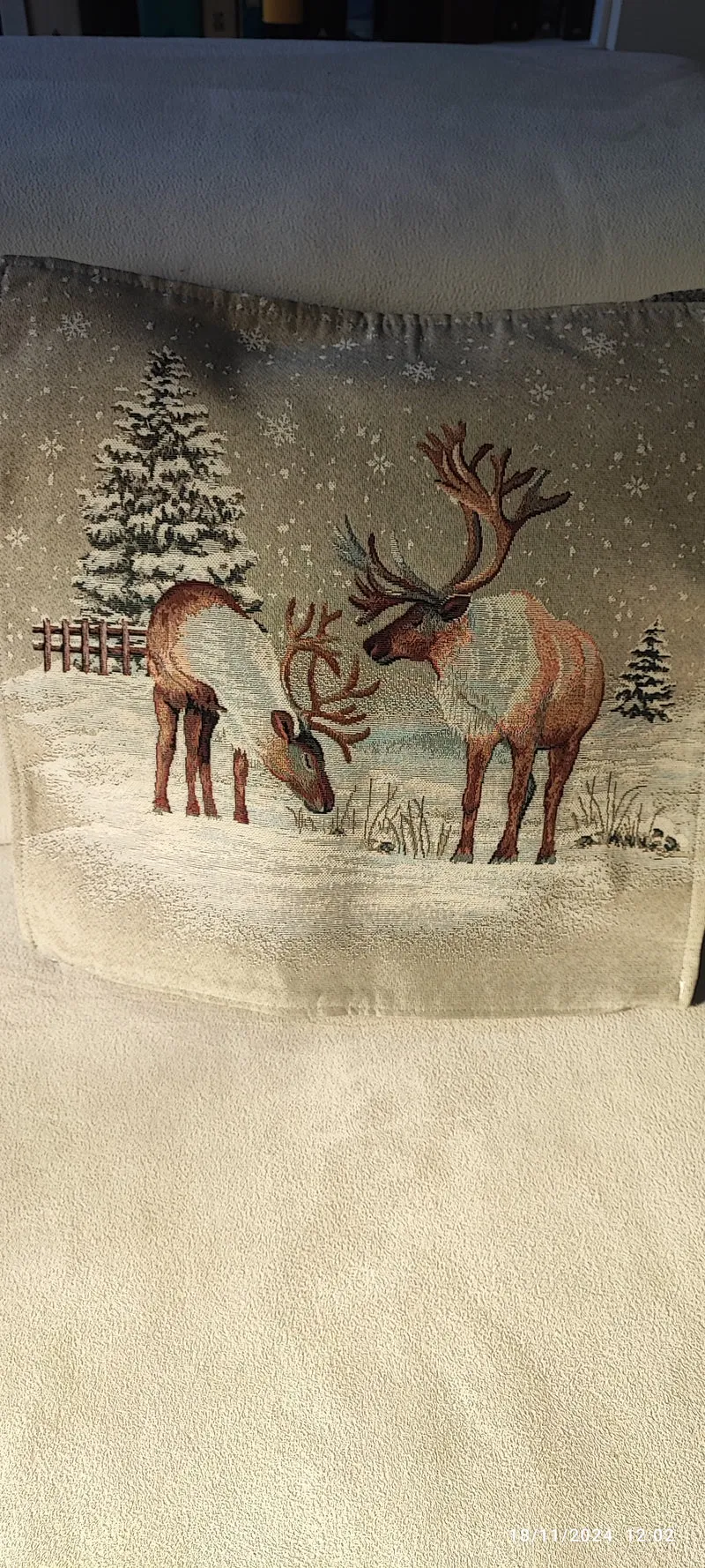 Fodera/Cuscino Cervi Paese innevato in tessuto Gobelin misura 40x40 sfoderabile produzione Italiana