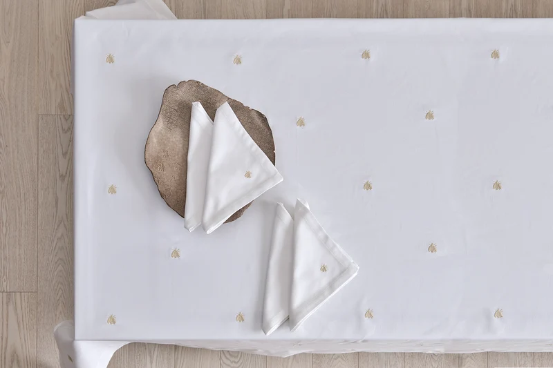 Tovaglia Api Table linens ricamo Api allover