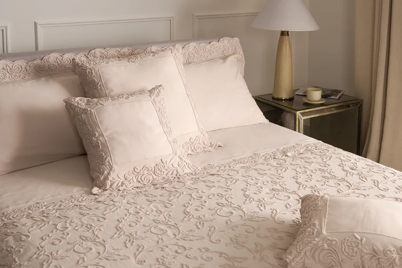 Quilt e trapunta Dune Merveille ricamo all over