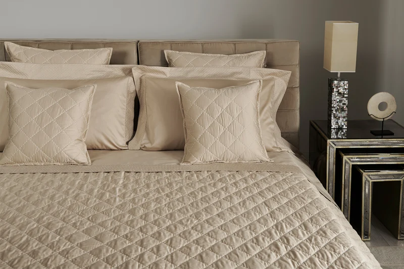 Quilt e trapunta Pergamon ricamato rombi