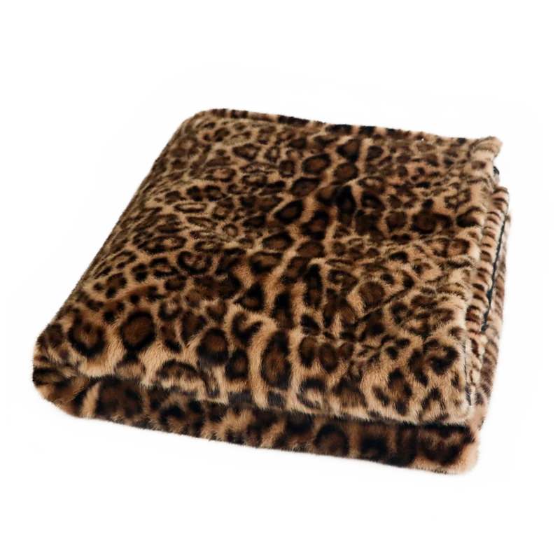 Coperta in pelliccia sintetica leopardata