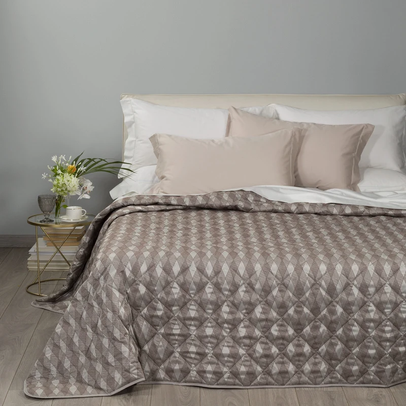 Copriletto Primaverile nuit in Raso Jacquard 80 gr/mq